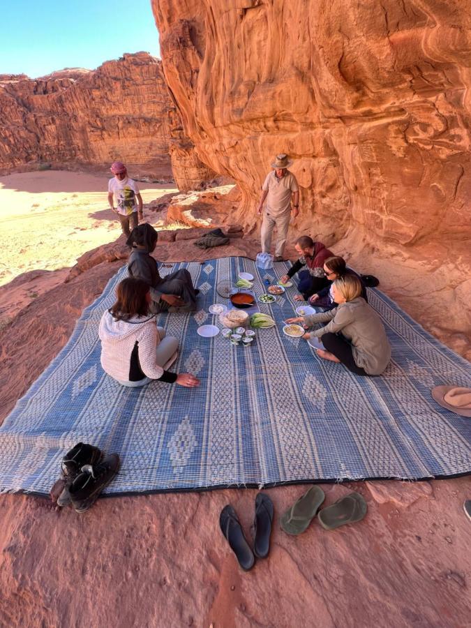 Wadi Rum Sunset Camp Eksteriør bilde