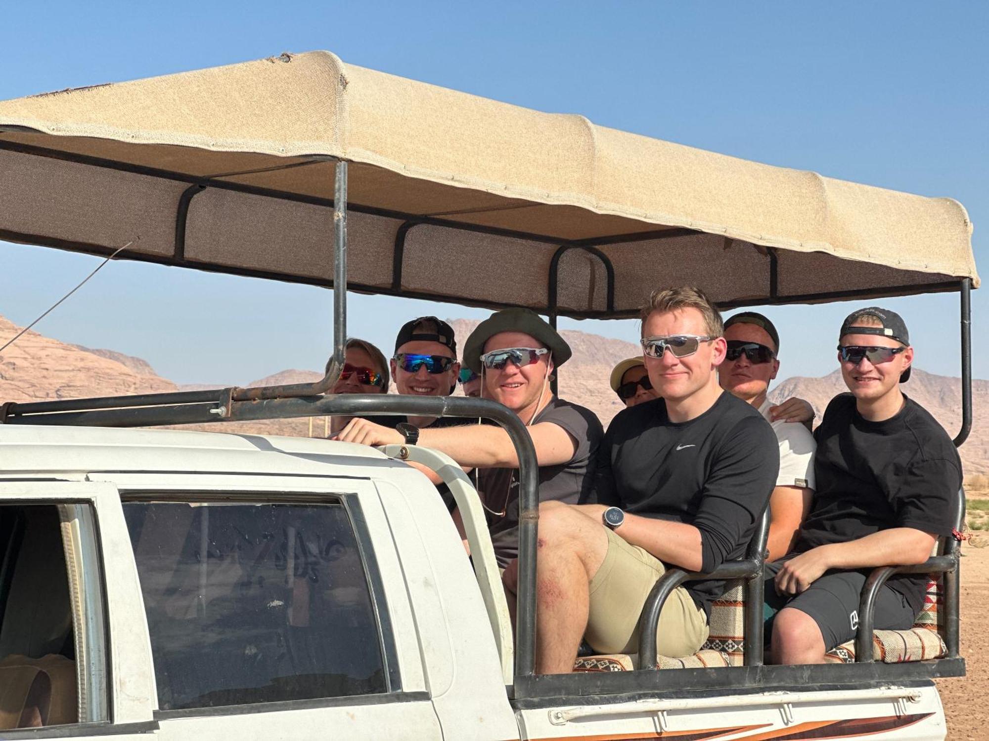 Wadi Rum Sunset Camp Eksteriør bilde