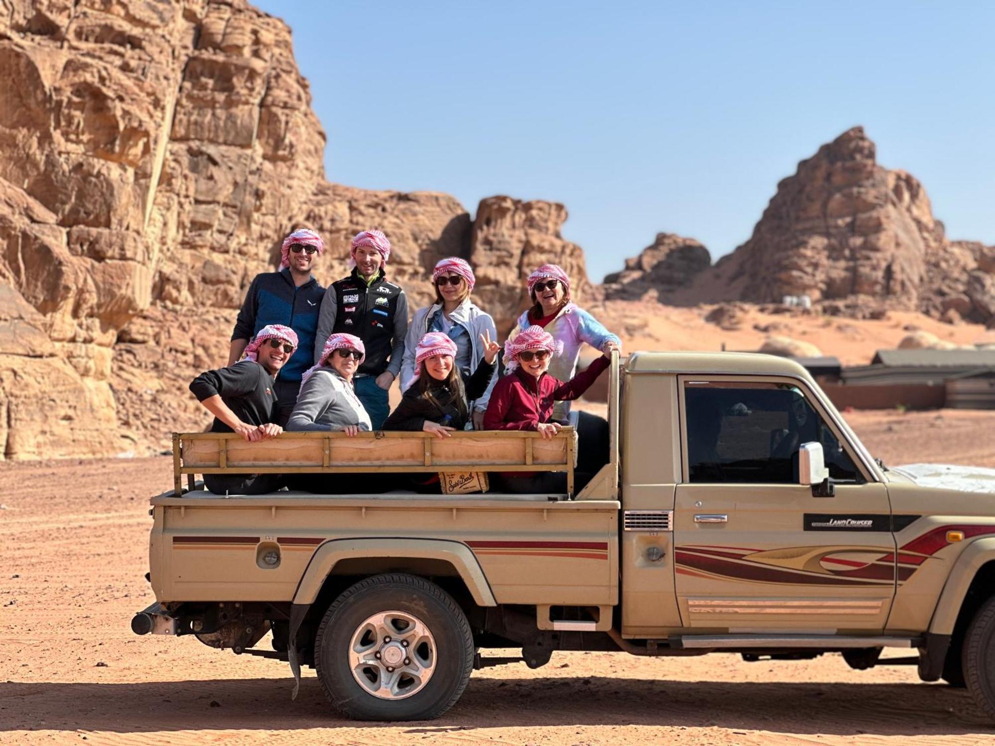Wadi Rum Sunset Camp Eksteriør bilde